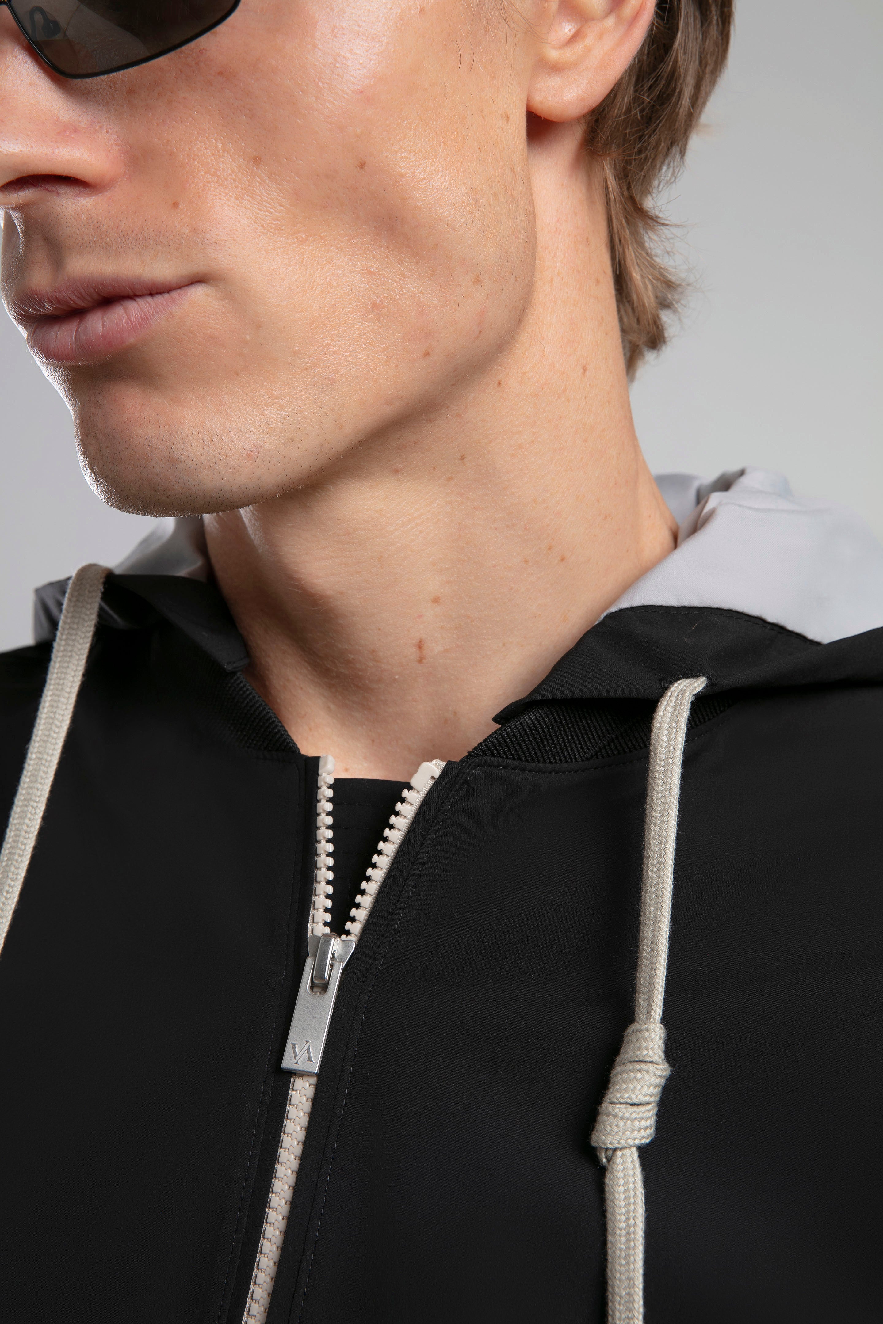 Kapüşonlu Fermuarlı Ceket