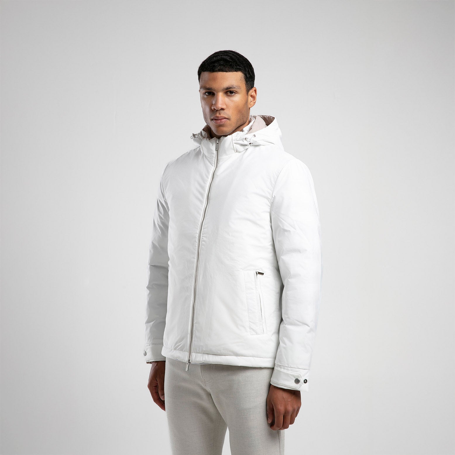 Kapüşonlu Şişme Mont