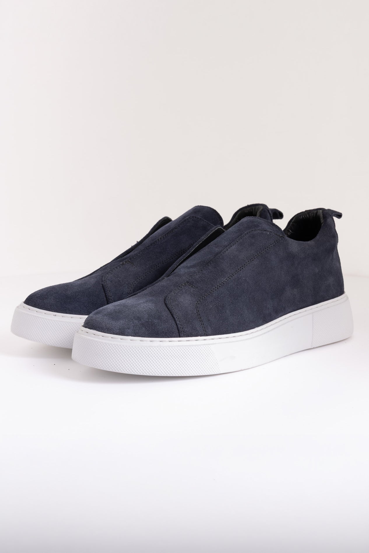 Dikiş Detaylı Slip-On Sneaker