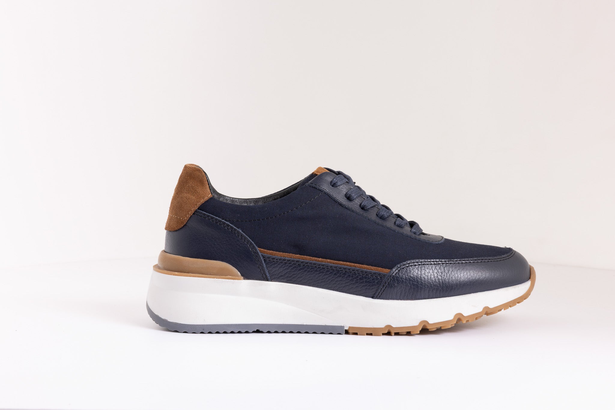 Parça Detaylı Koşu Sneaker