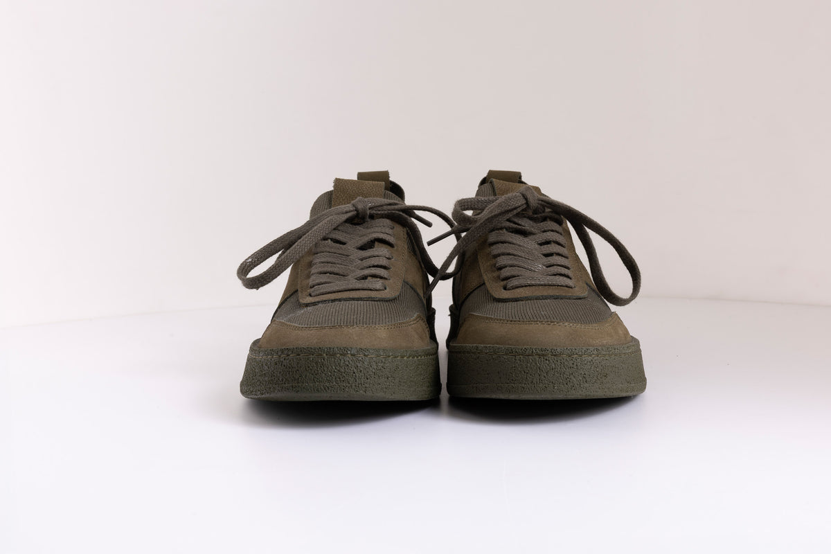 Gum Tabanlı Bağcıklı Sneaker