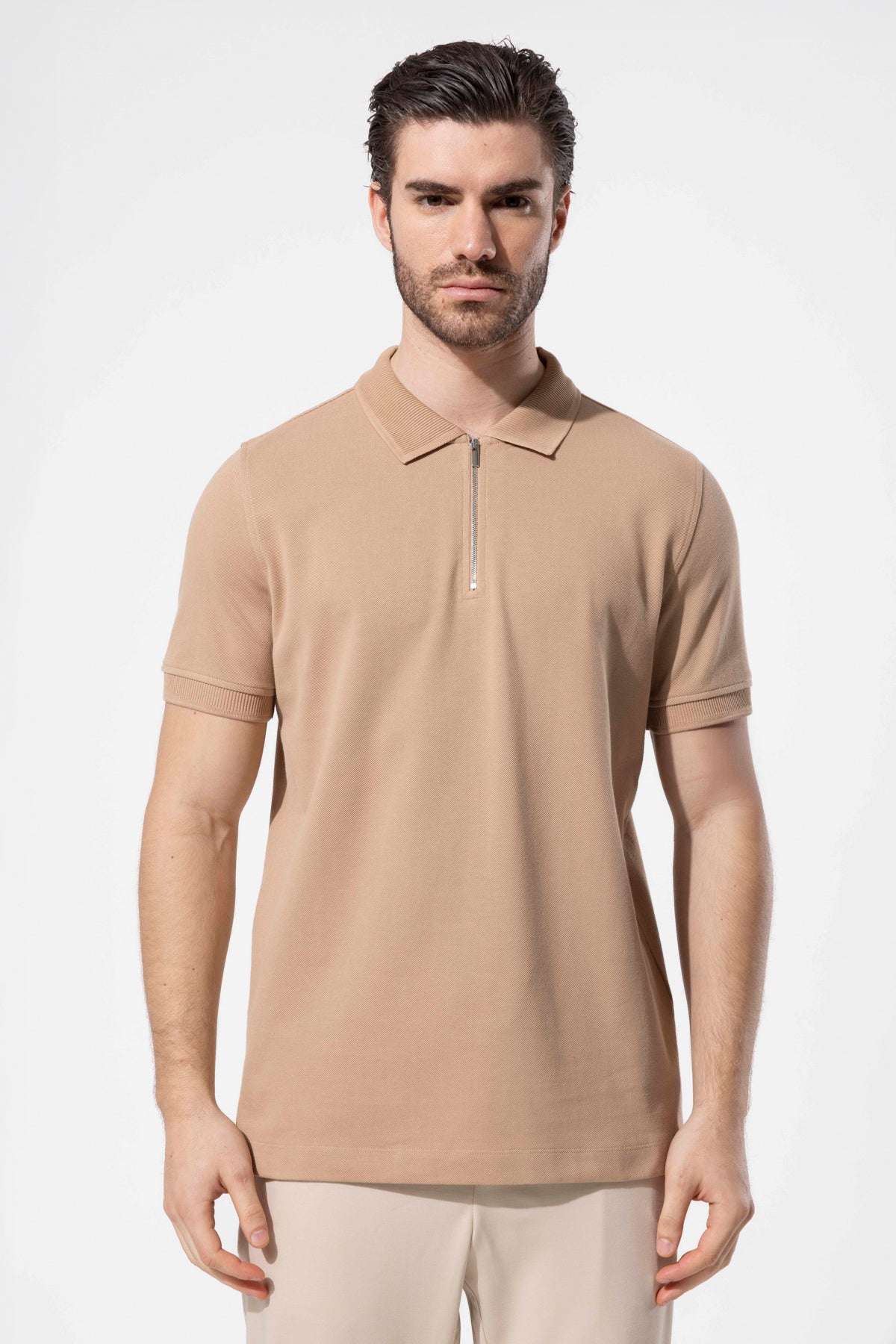 Fermuarlı Polo Yaka T-Shirt