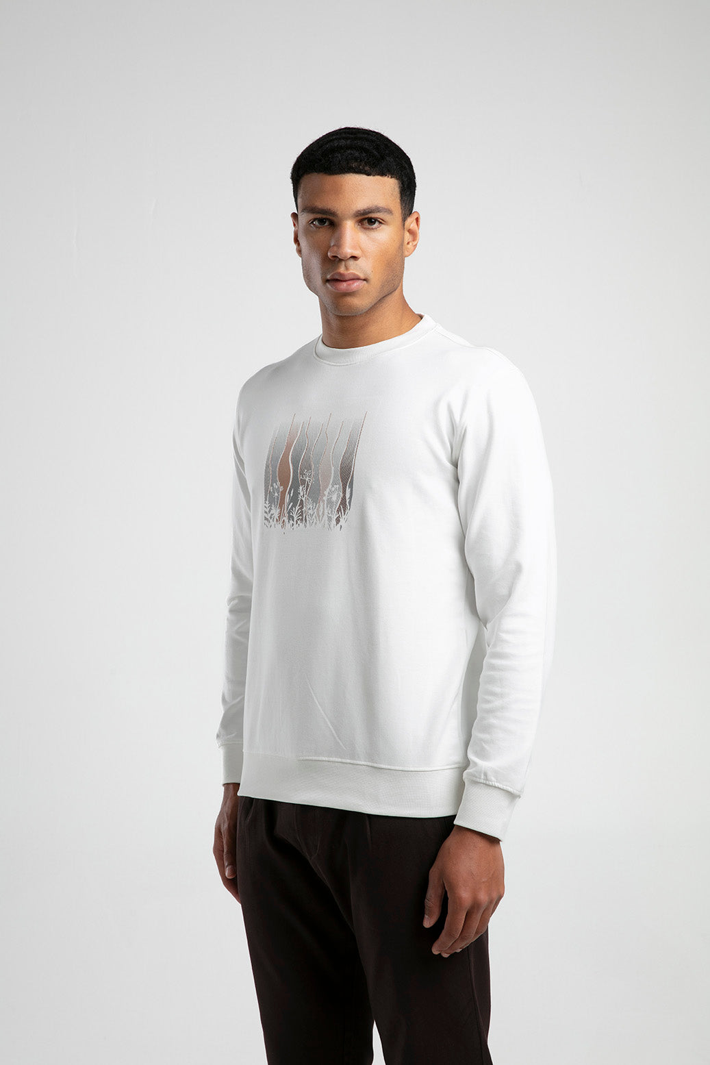 Kır Çiçeği Baskılı Bisiklet Yaka Erkek Sweatshirt - Beyaz