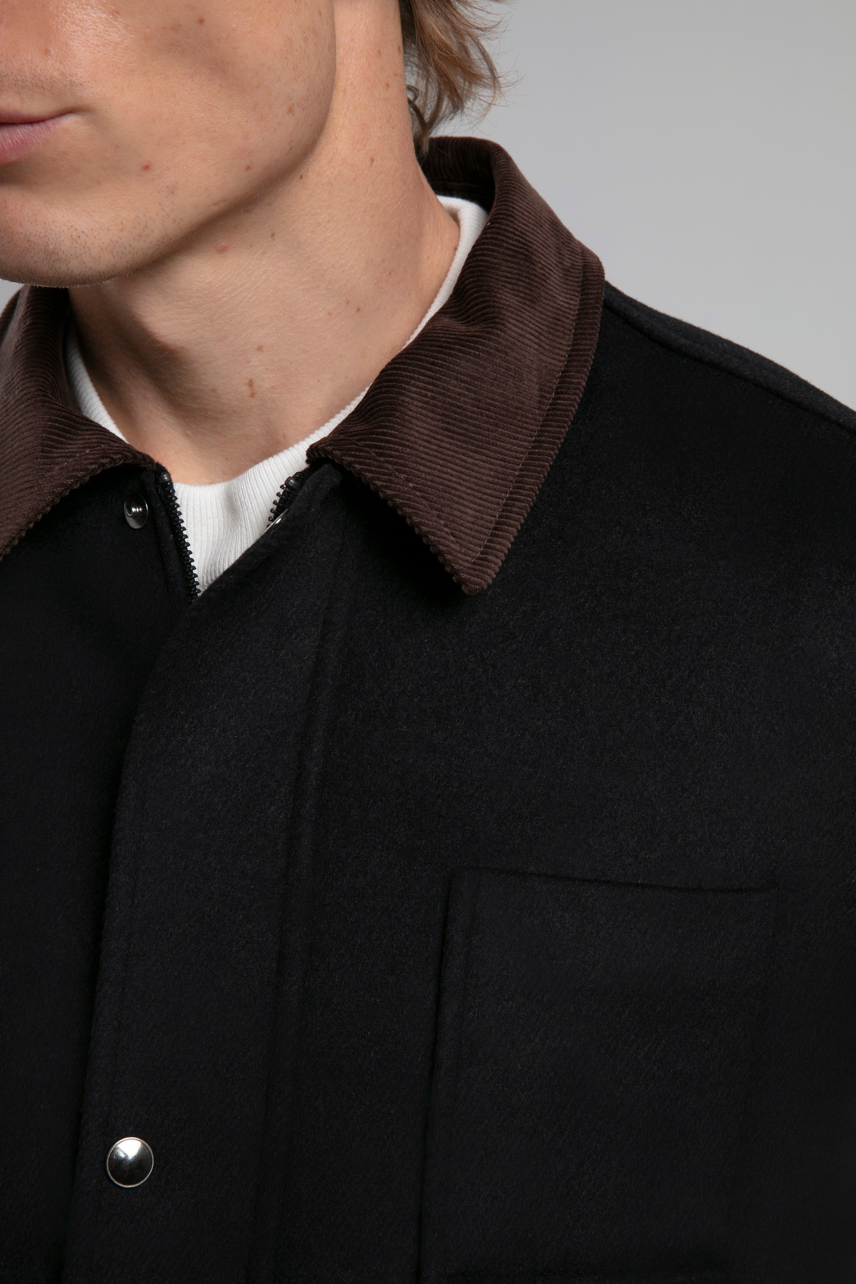 Kadife Yakalı Cep Detaylı Ceket