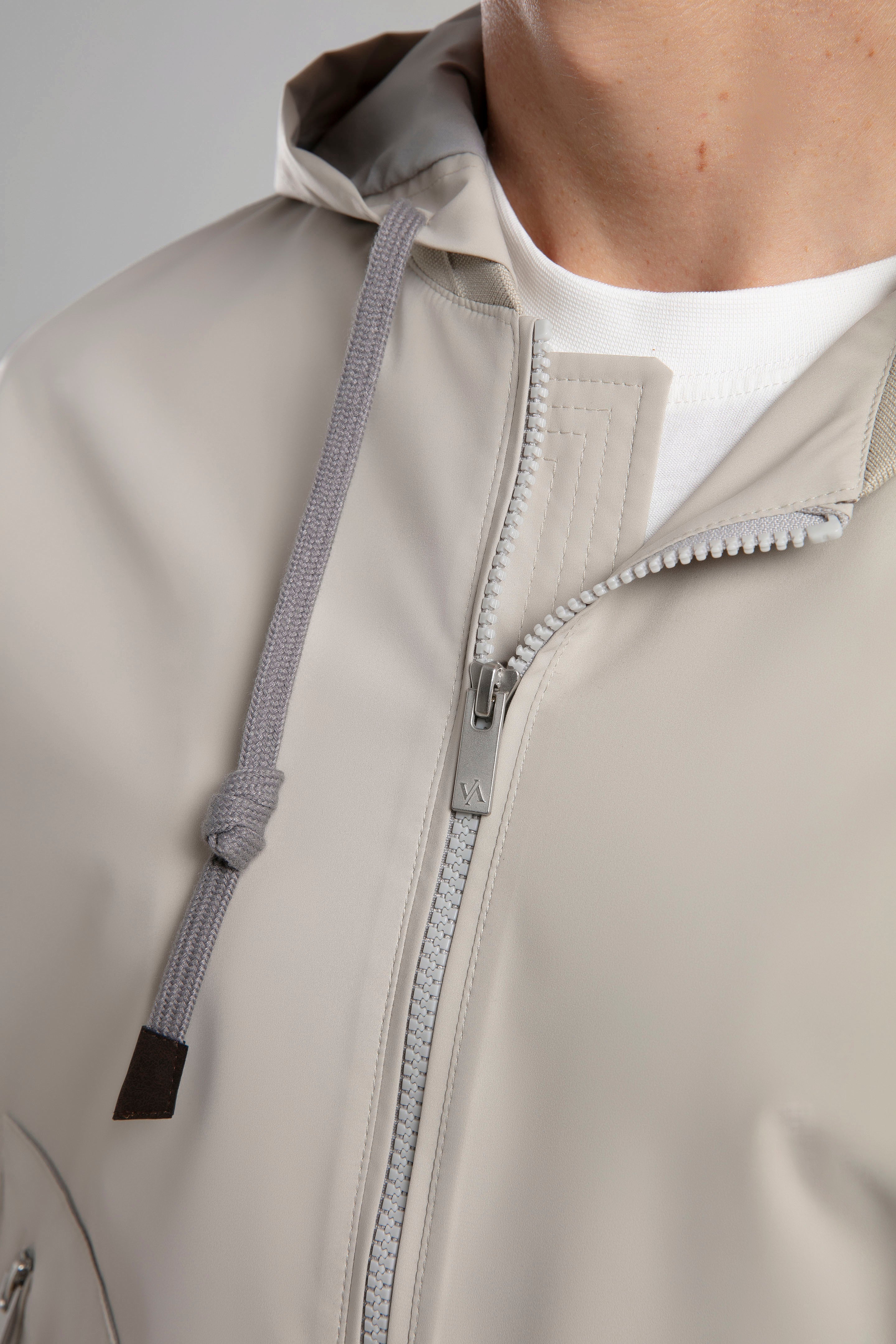 Kapüşonlu Fermuarlı Ceket