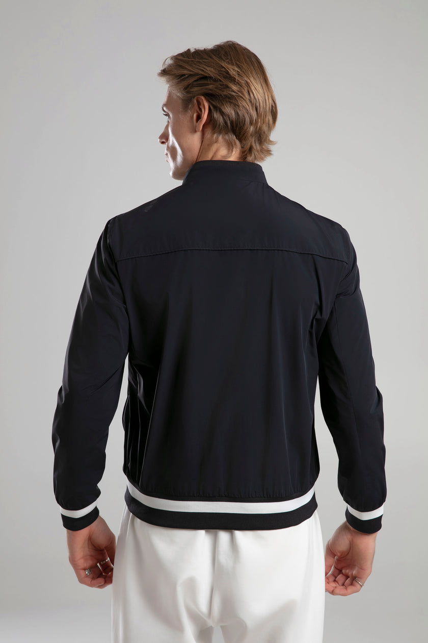 Dik Yaka Fermuarlı Ceket