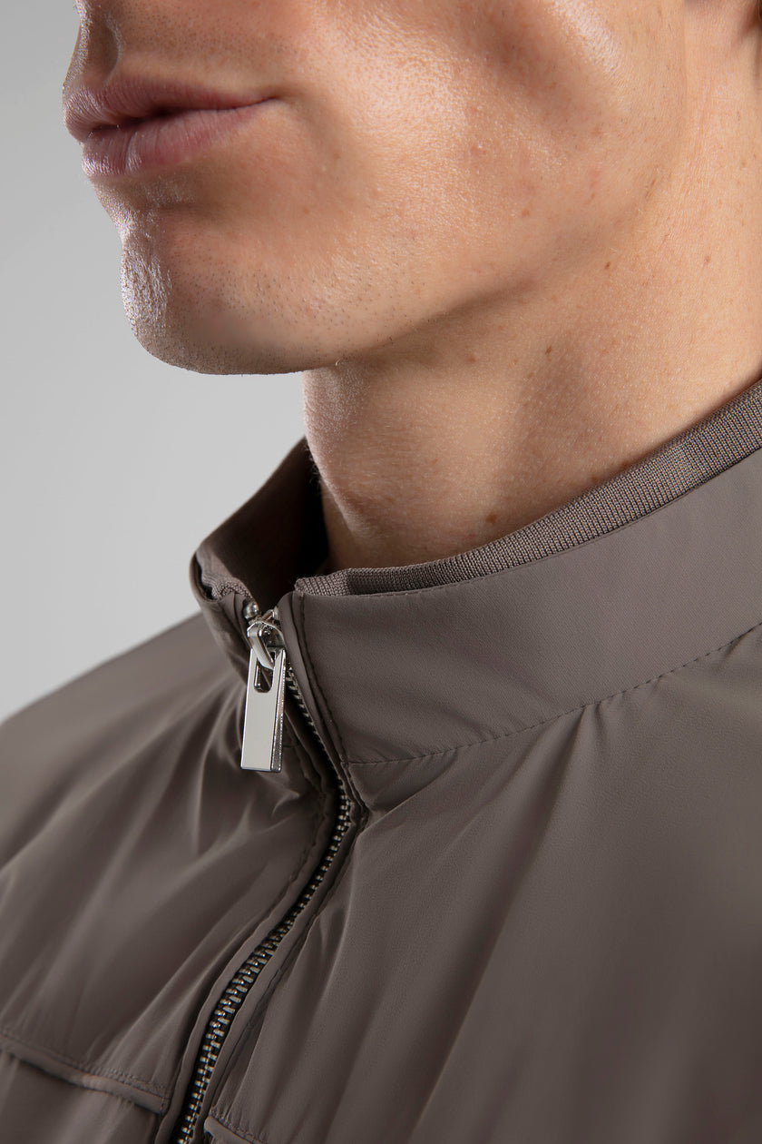 Dik Yaka Fermuarlı Ceket