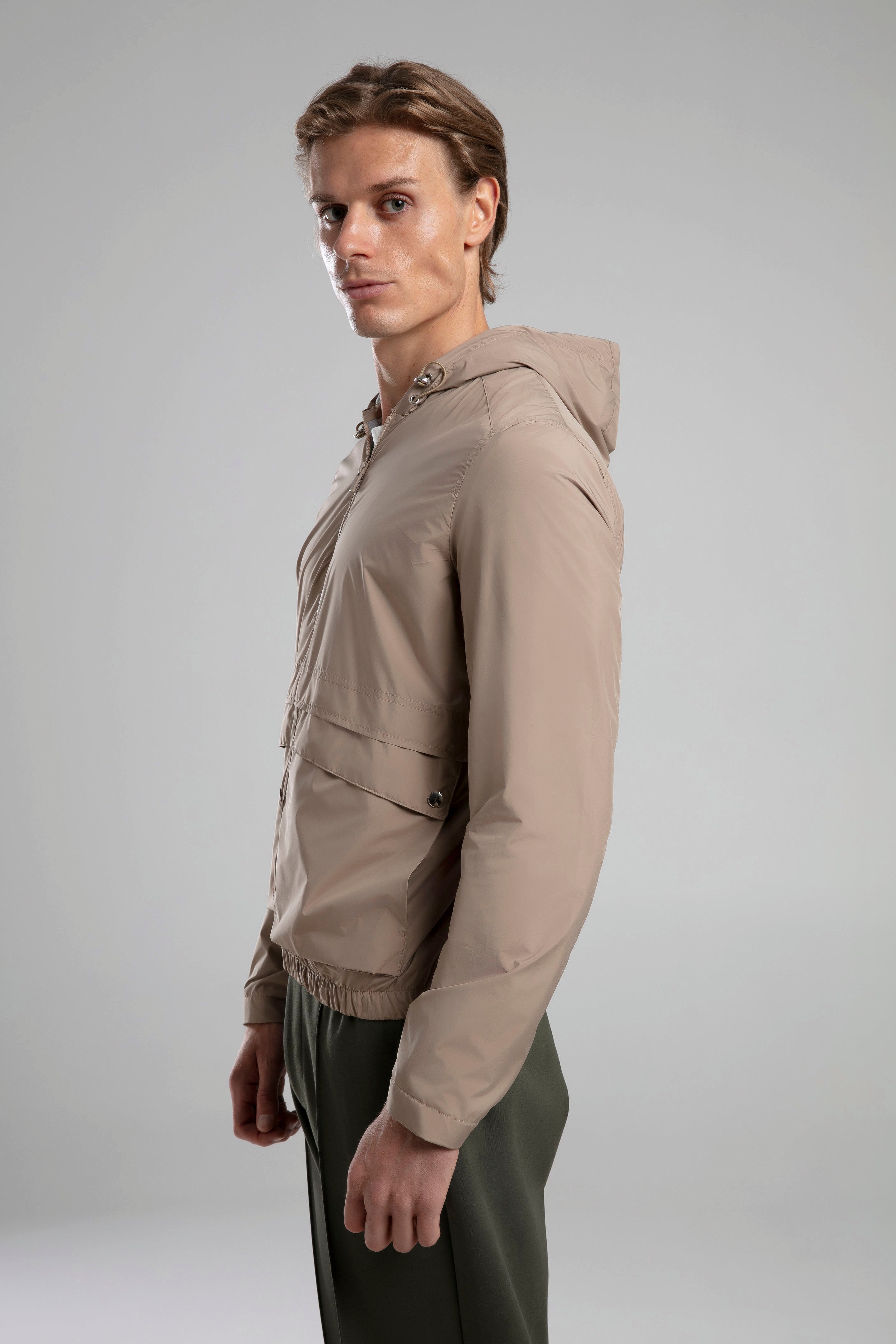 Kapüşonlu Fermuarlı Ceket