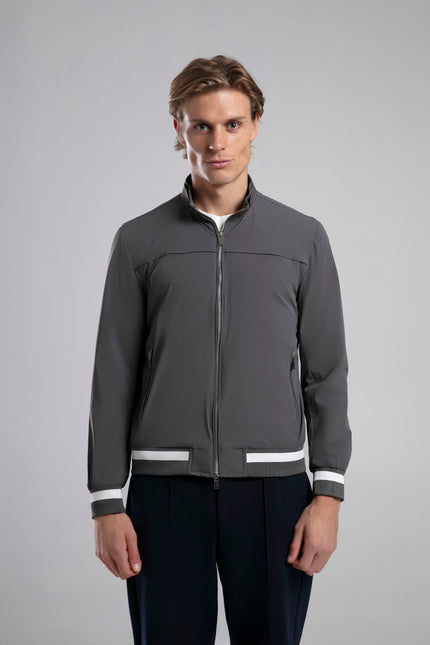 Dik Yaka Fermuarlı Ceket