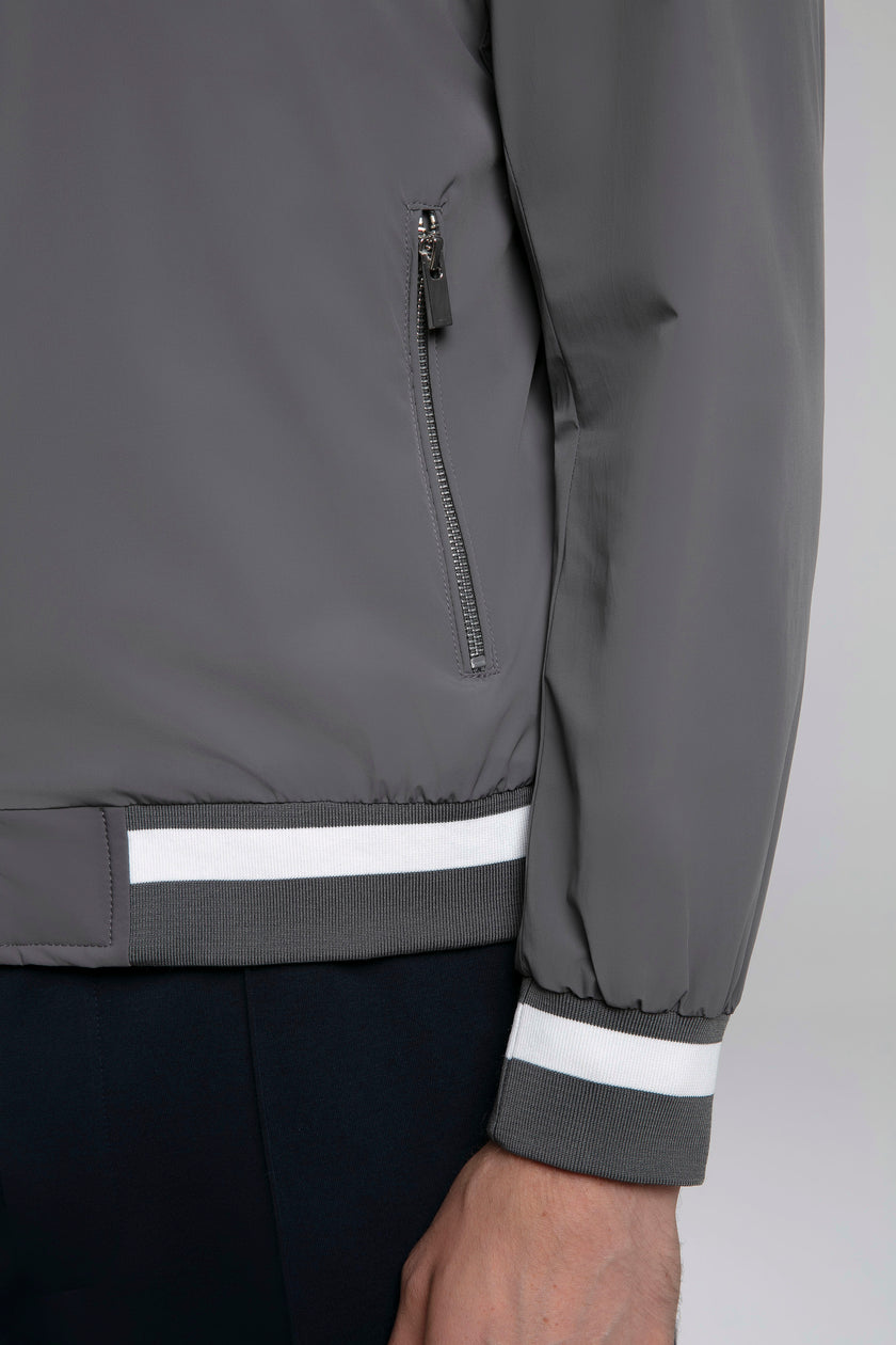 Dik Yaka Fermuarlı Ceket