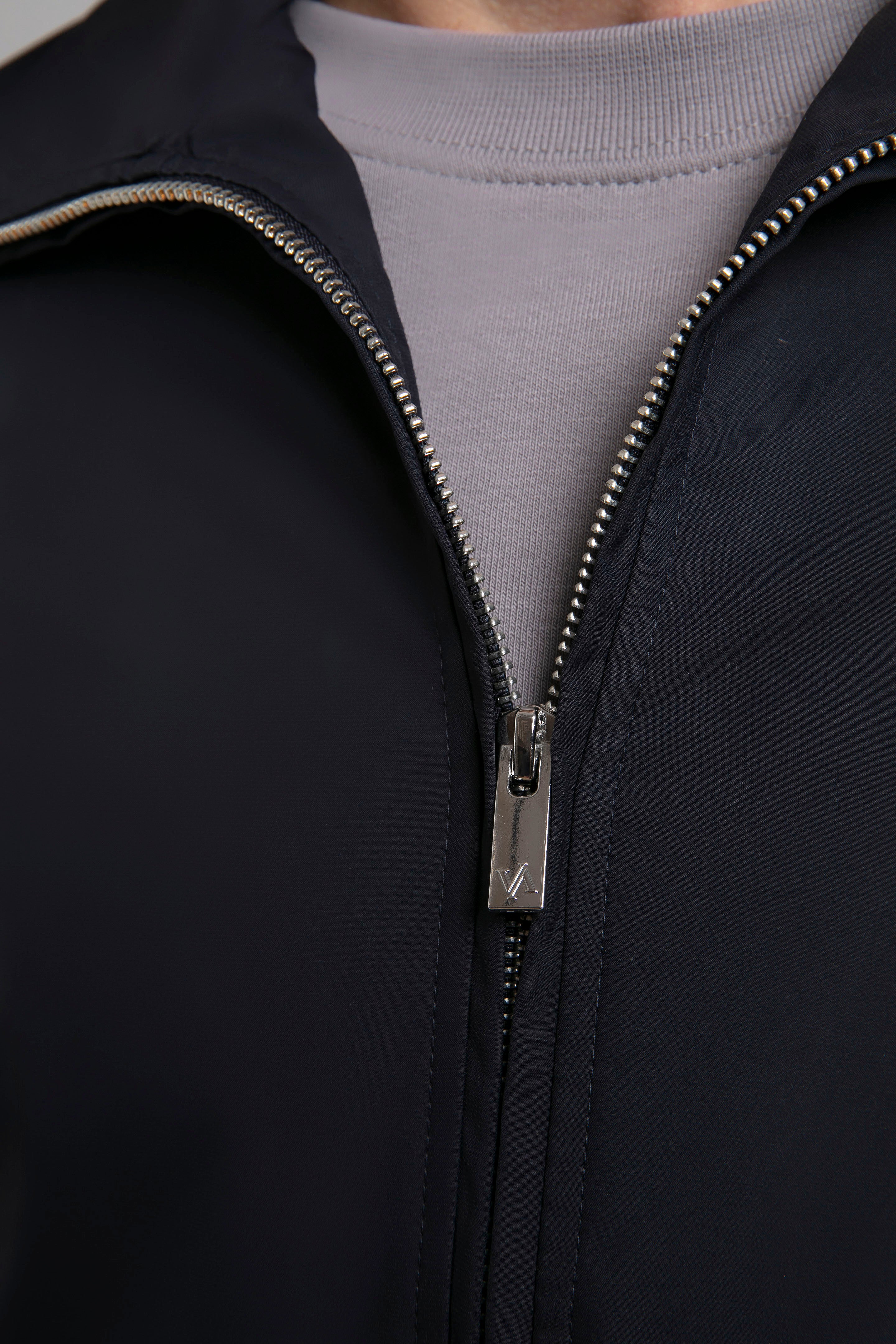 Cep Detaylı Fermuarlı Ceket