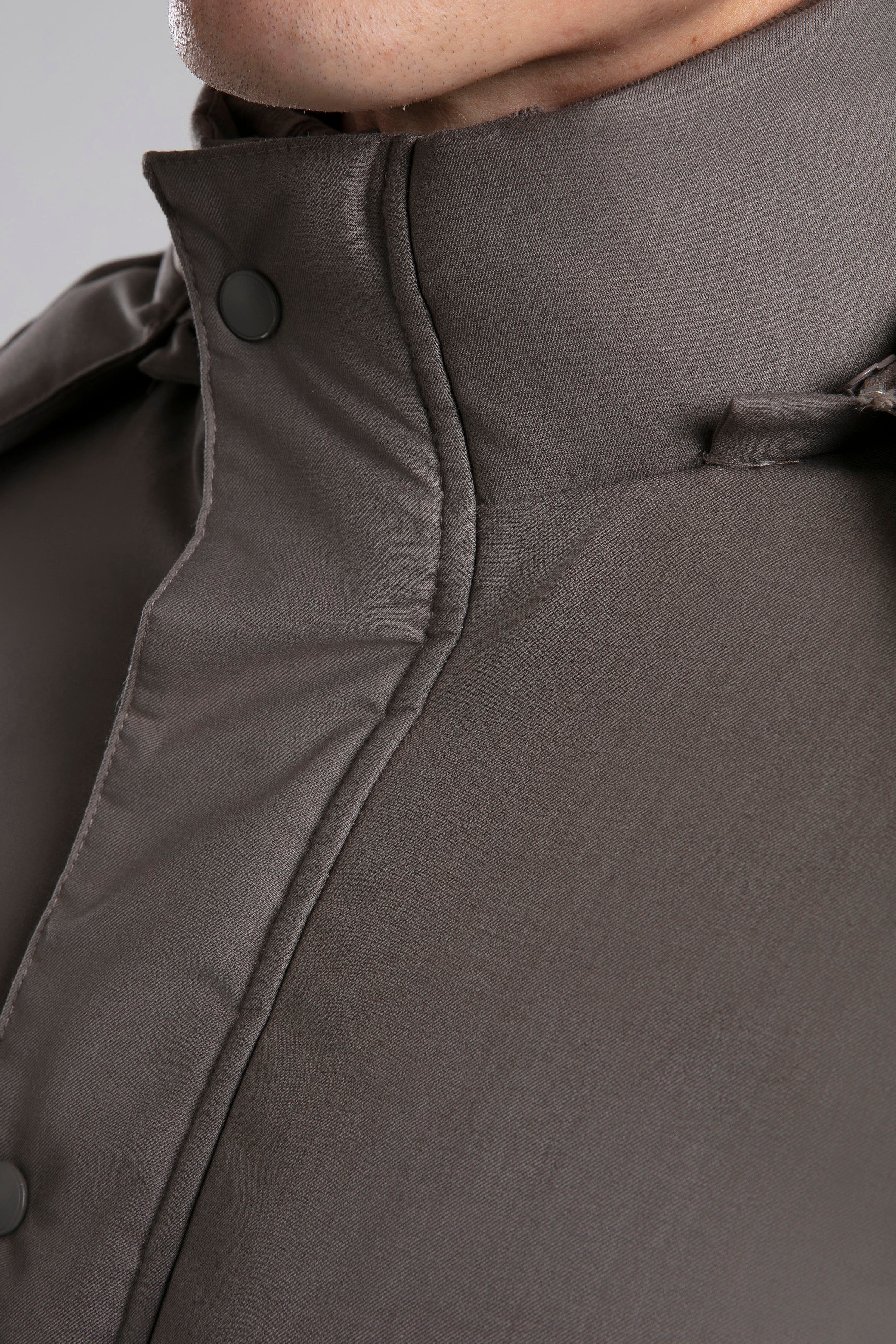 Kapüşonlu Uzun Ceket