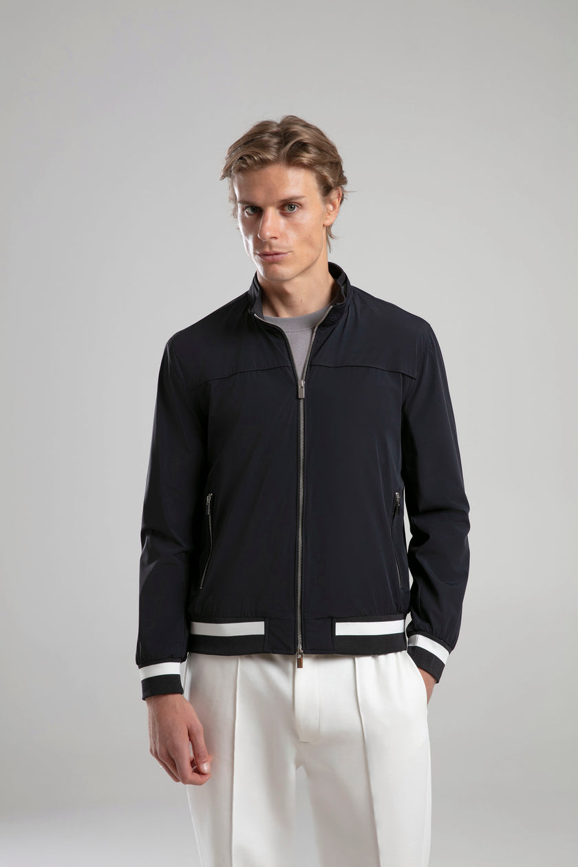 Dik Yaka Fermuarlı Ceket