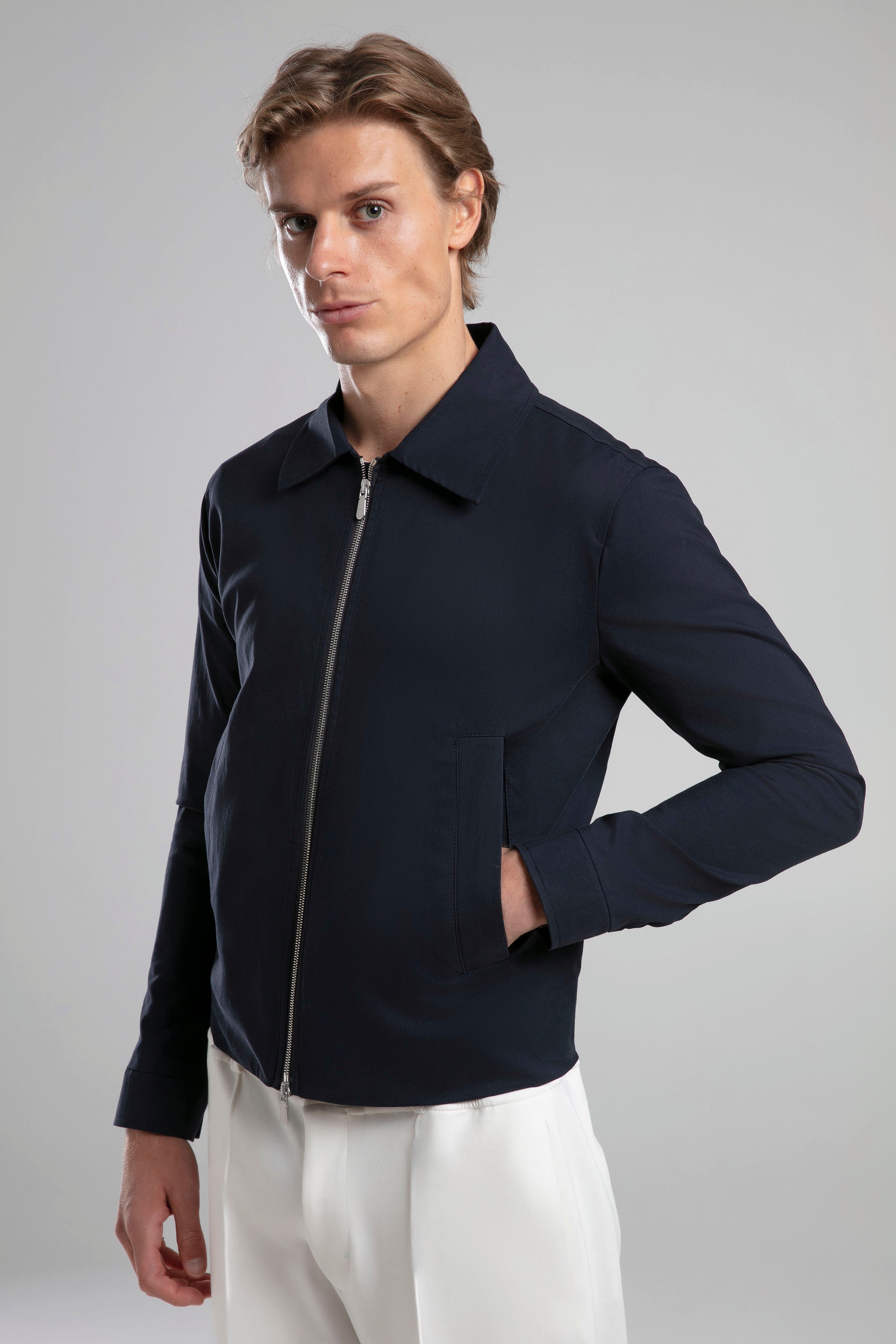 Klasik Yakalı Fermuarlı Ceket