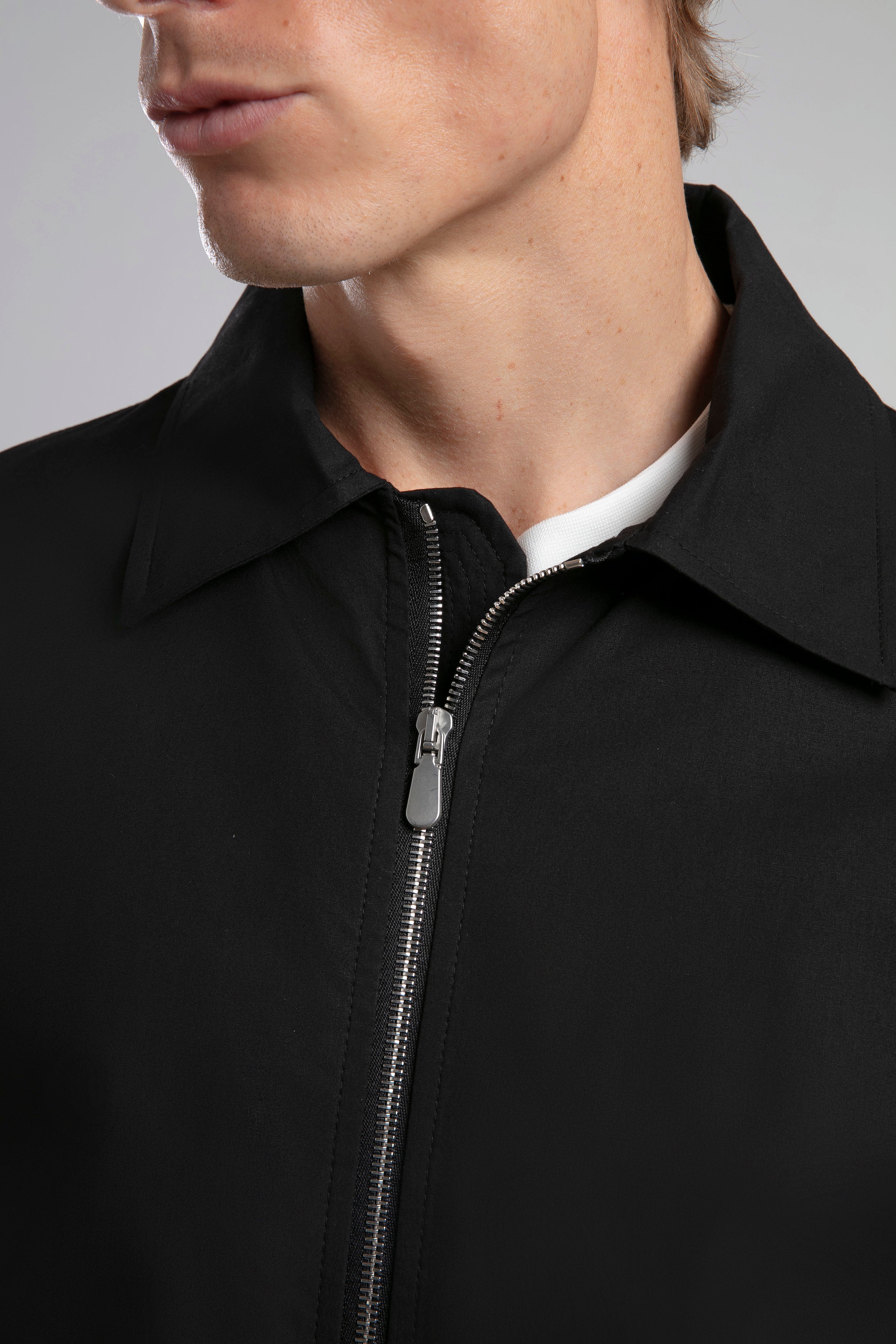 Klasik Yakalı Fermuarlı Ceket