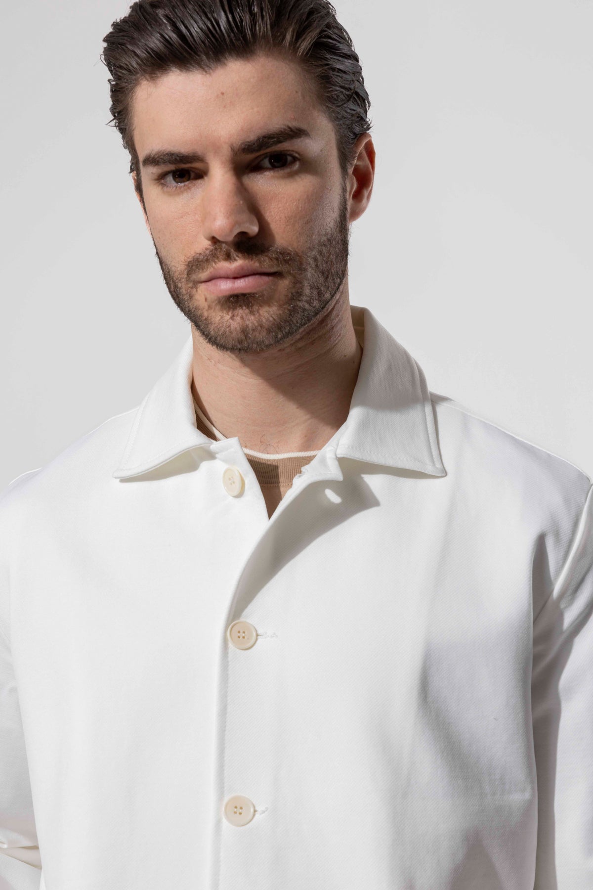 Minimal Tasarımlı Modern Erkek Ceket