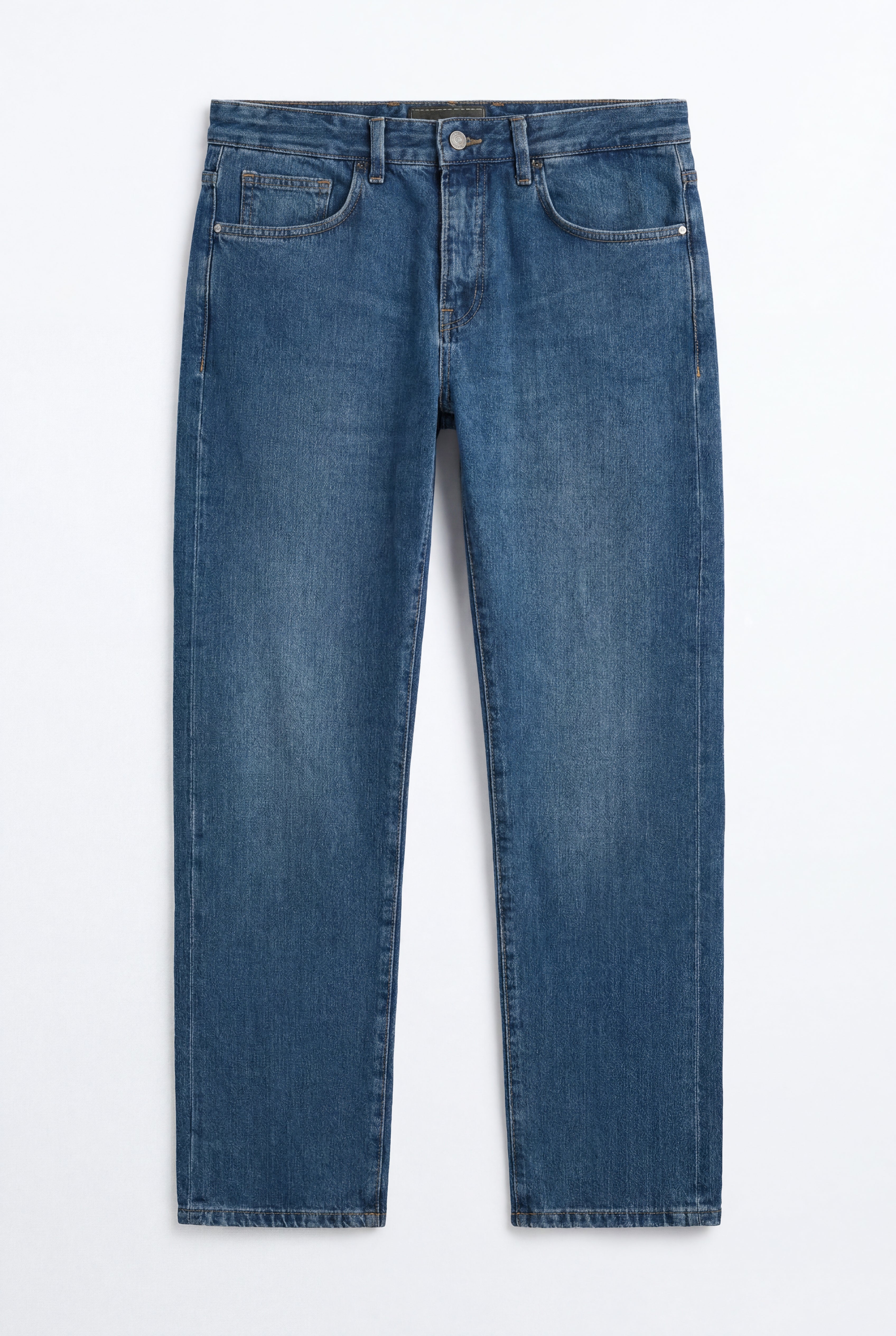 STRAIGHT FIT JEAN