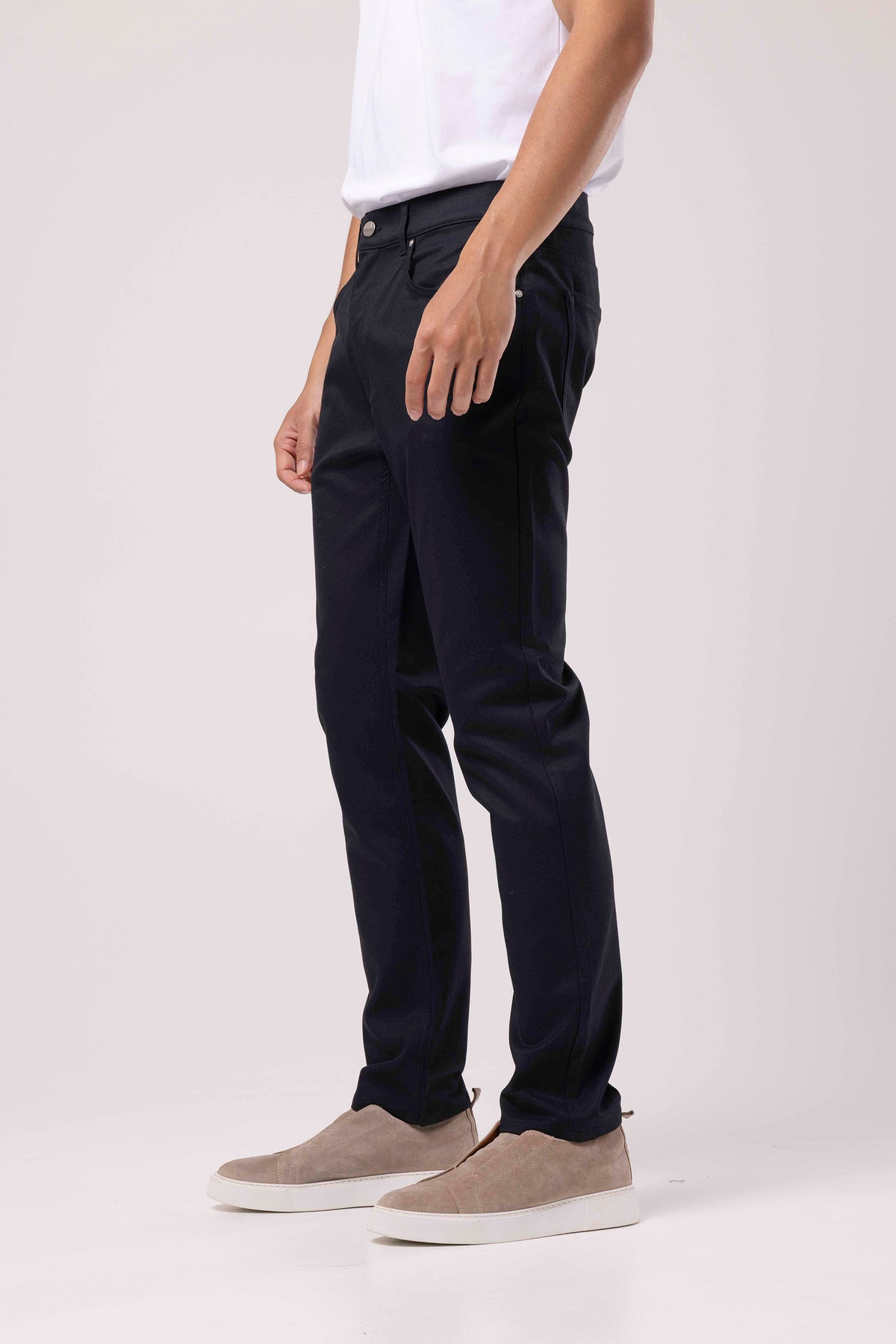 Straight-Leg Trousers with Classic Waist