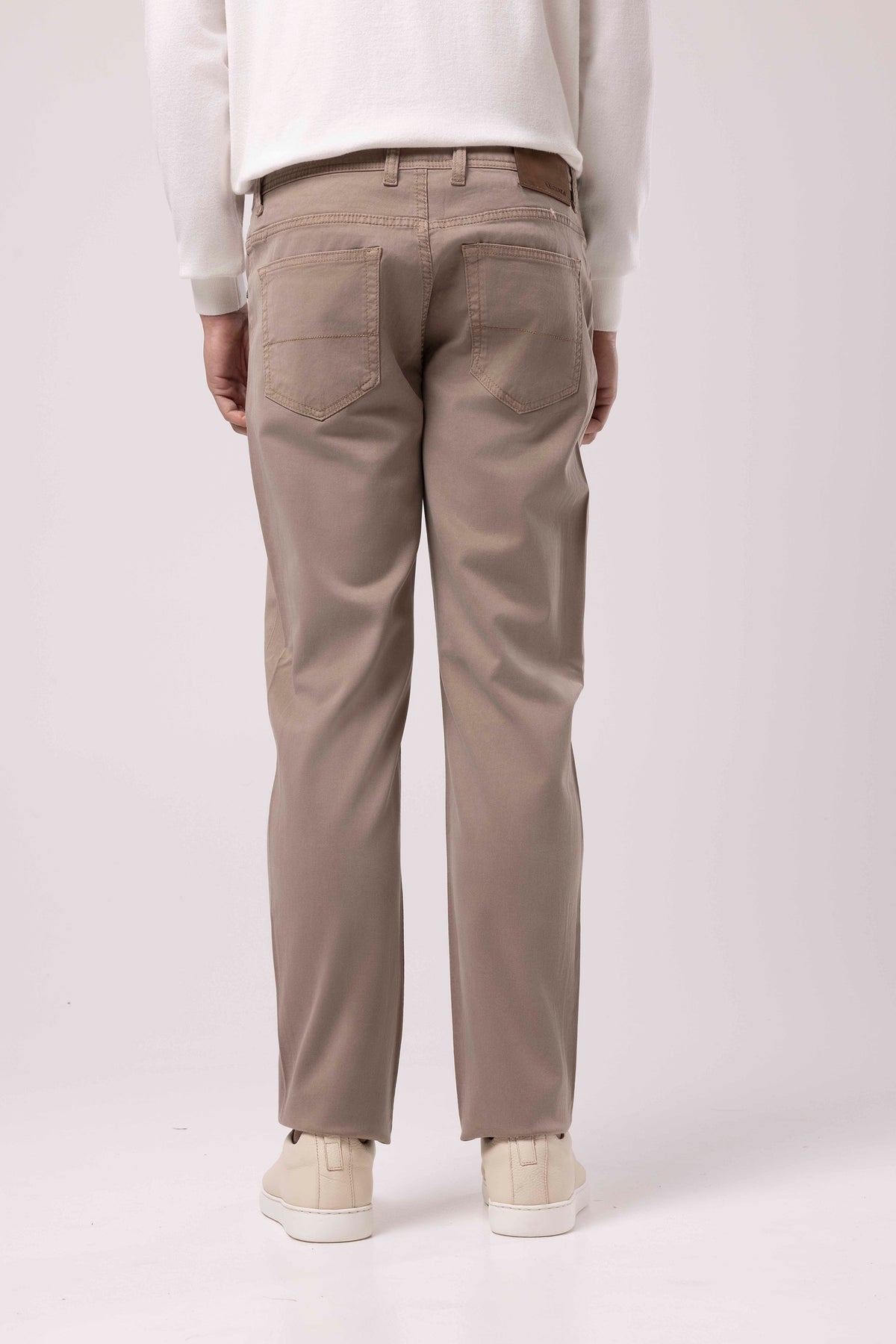 Straight-Leg Trousers with Buttoned Waist