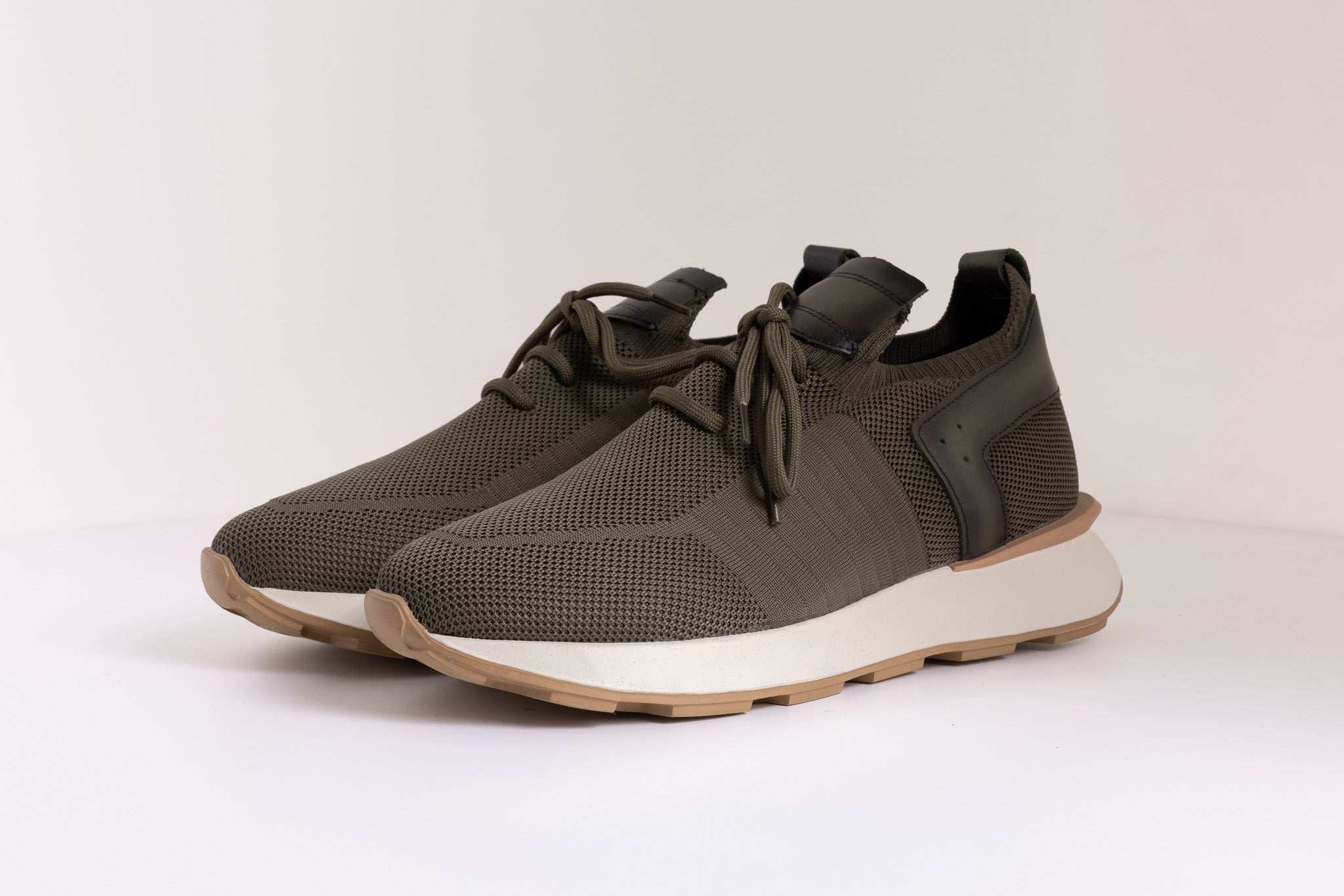 Panel Detaylı Günlük Sneaker