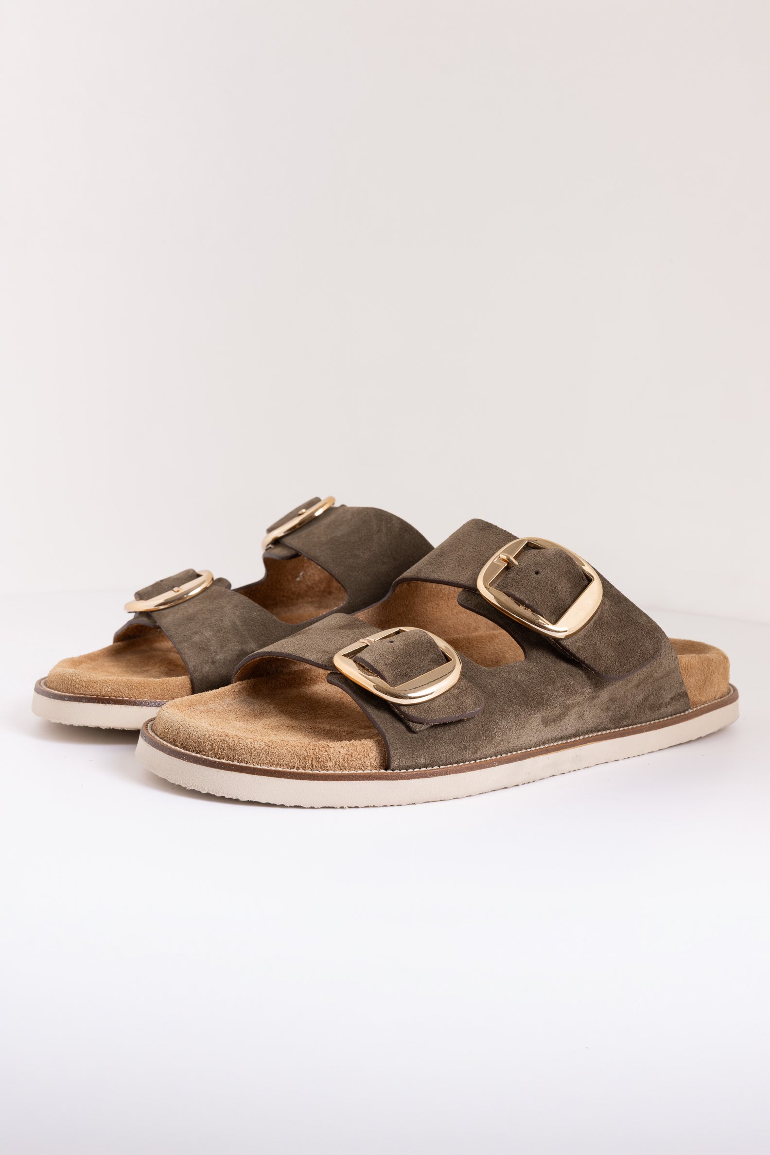 Çift Tokalı Günlük Terlik