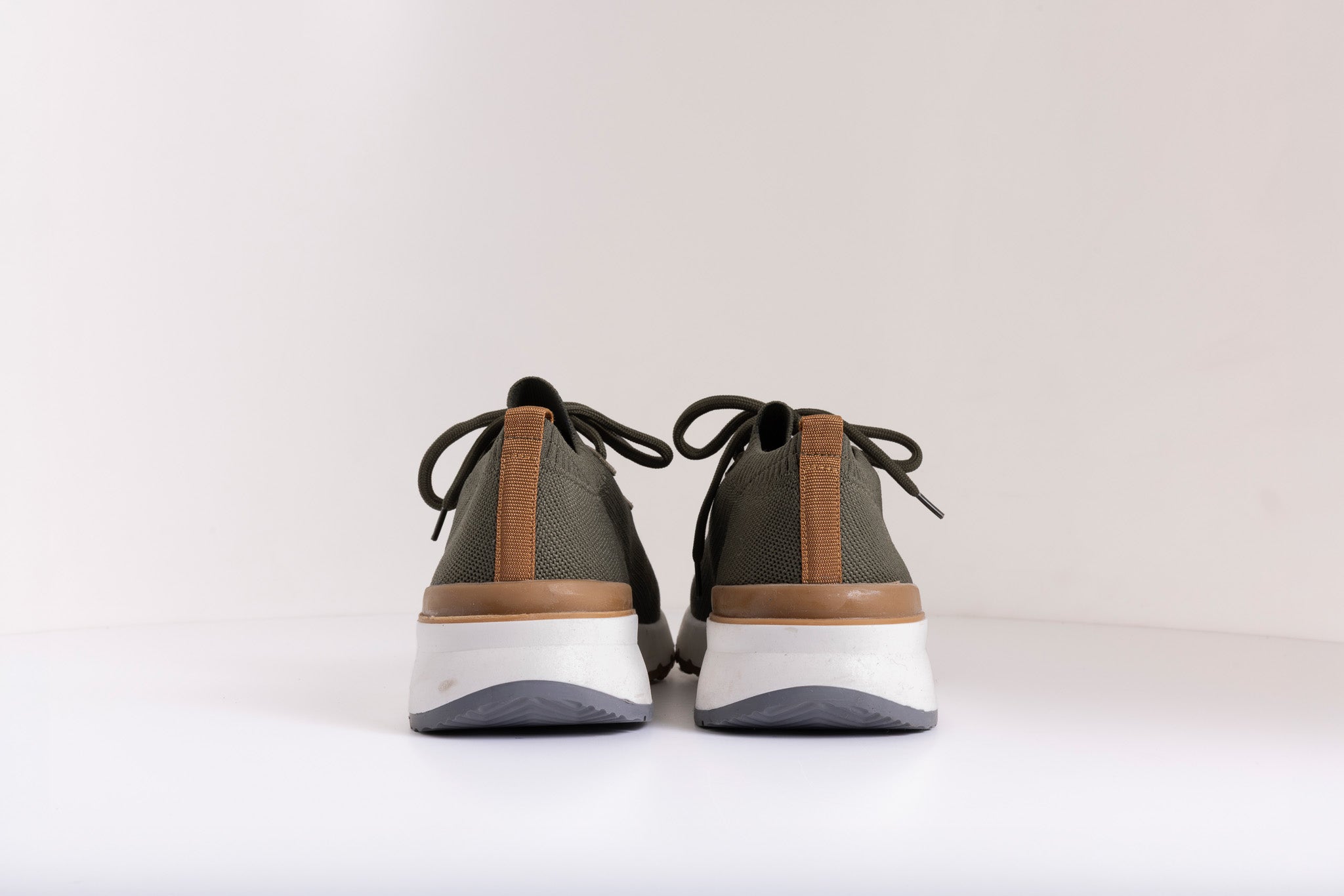 Katmanlı Taban Teknik Sneaker