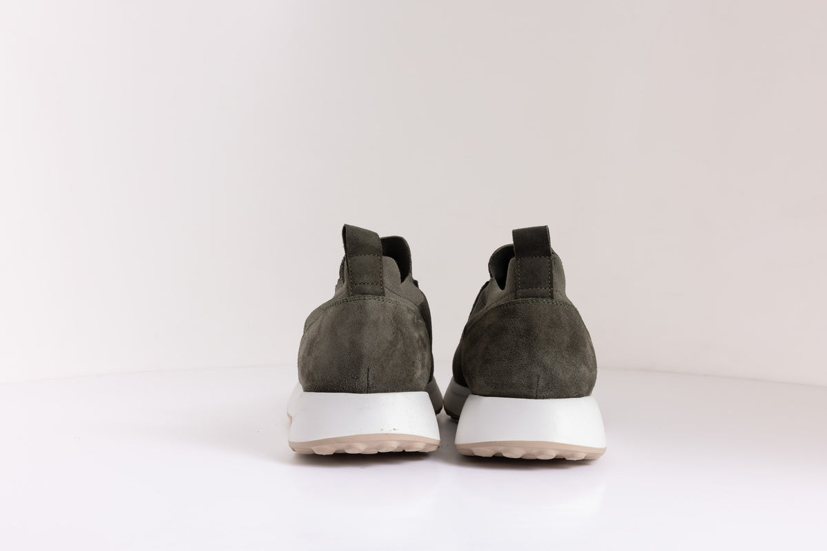Hafif Taban Slip-On Sneaker