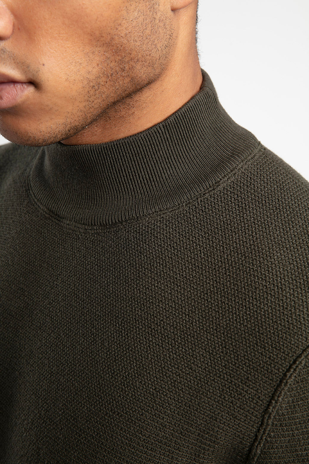 Men's Half-Mock Neck Knitwear
