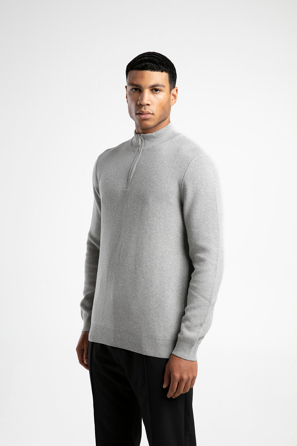 Yarım Fermuarlı Dik Yaka Triko