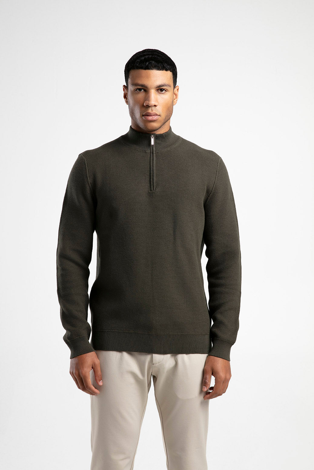 Yarım Fermuarlı Dik Yaka Triko