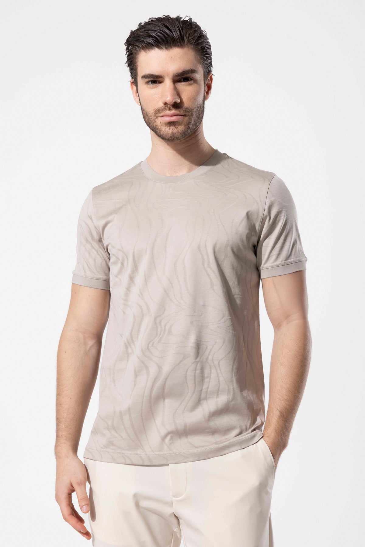 Men's Crew Neck 100% Cotton T-Shirt with Jacquard Pattern Detail