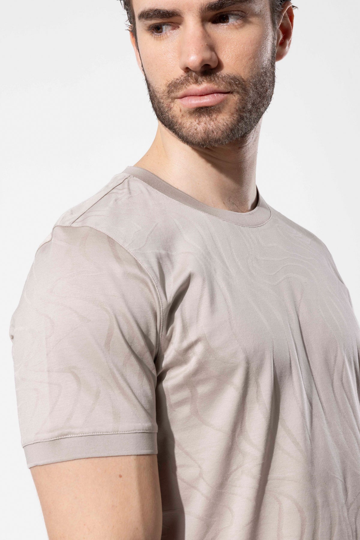 Men's Crew Neck 100% Cotton T-Shirt with Jacquard Pattern Detail