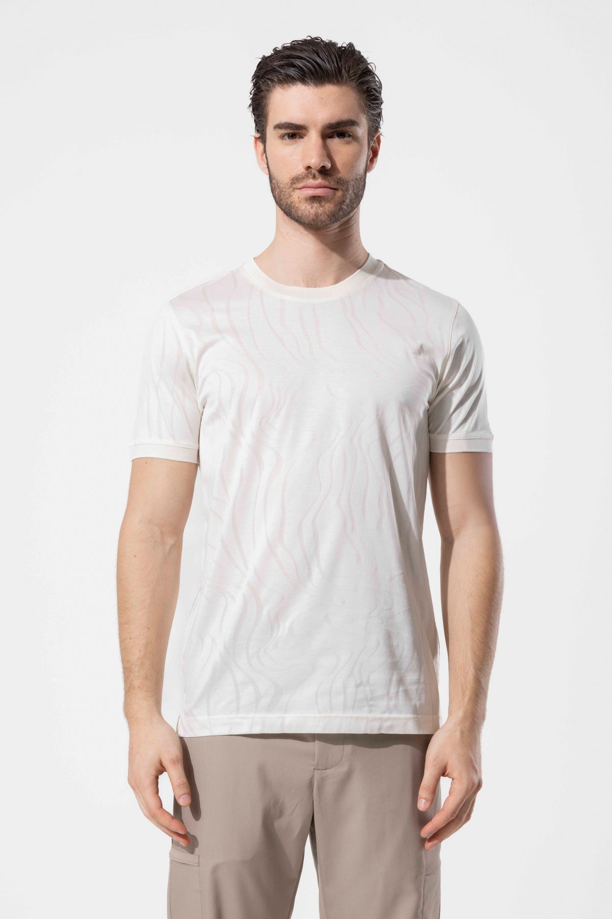 Men's Crew Neck 100% Cotton T-Shirt with Jacquard Pattern Detail