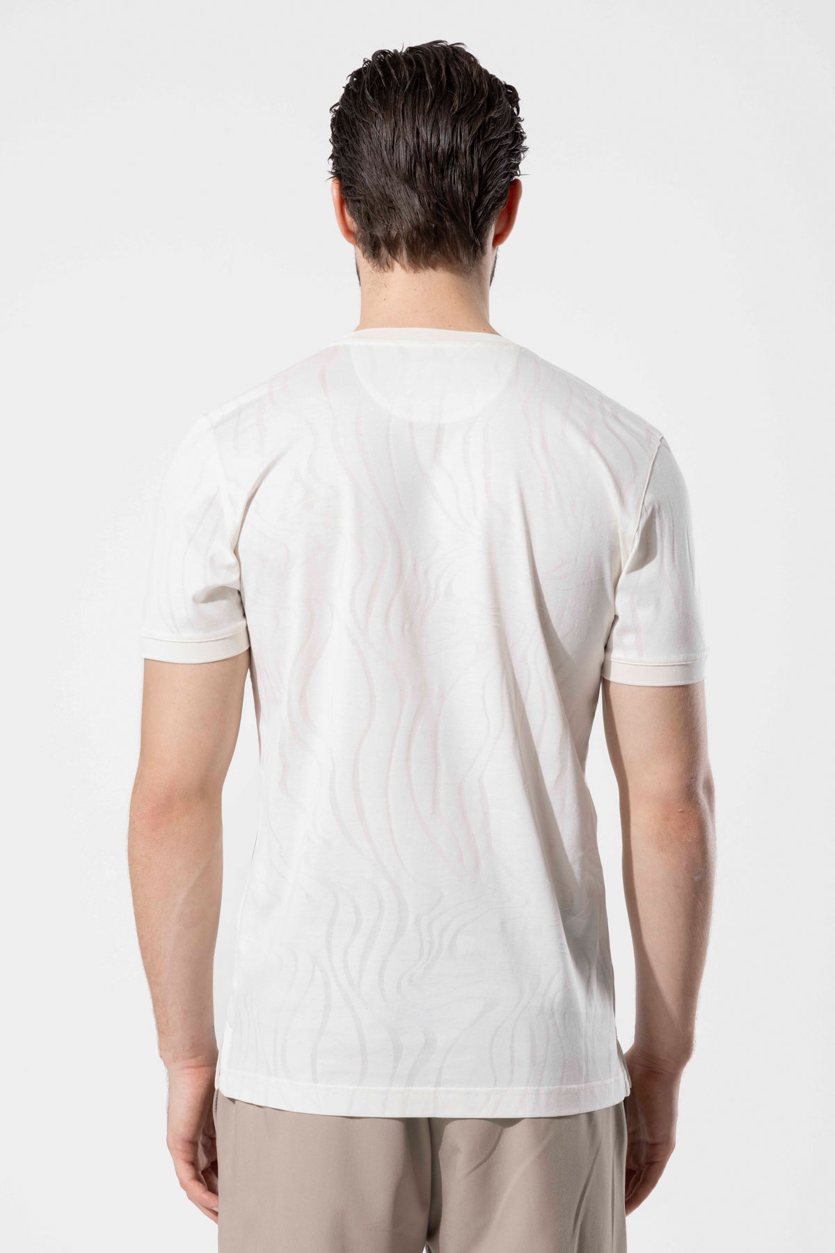 Men's Crew Neck 100% Cotton T-Shirt with Jacquard Pattern Detail