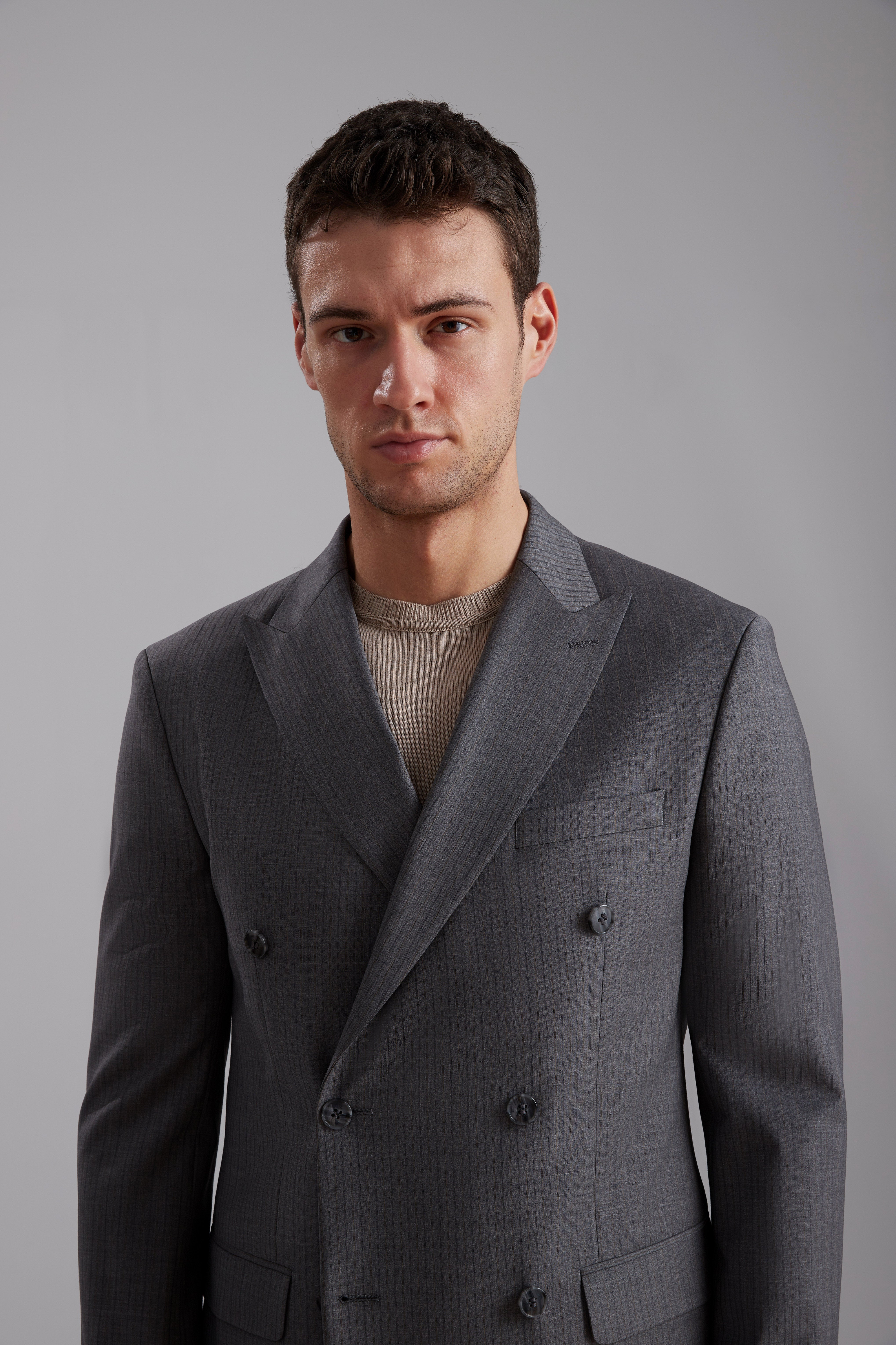 Modern Double-Breasted 100% Wool Suit
