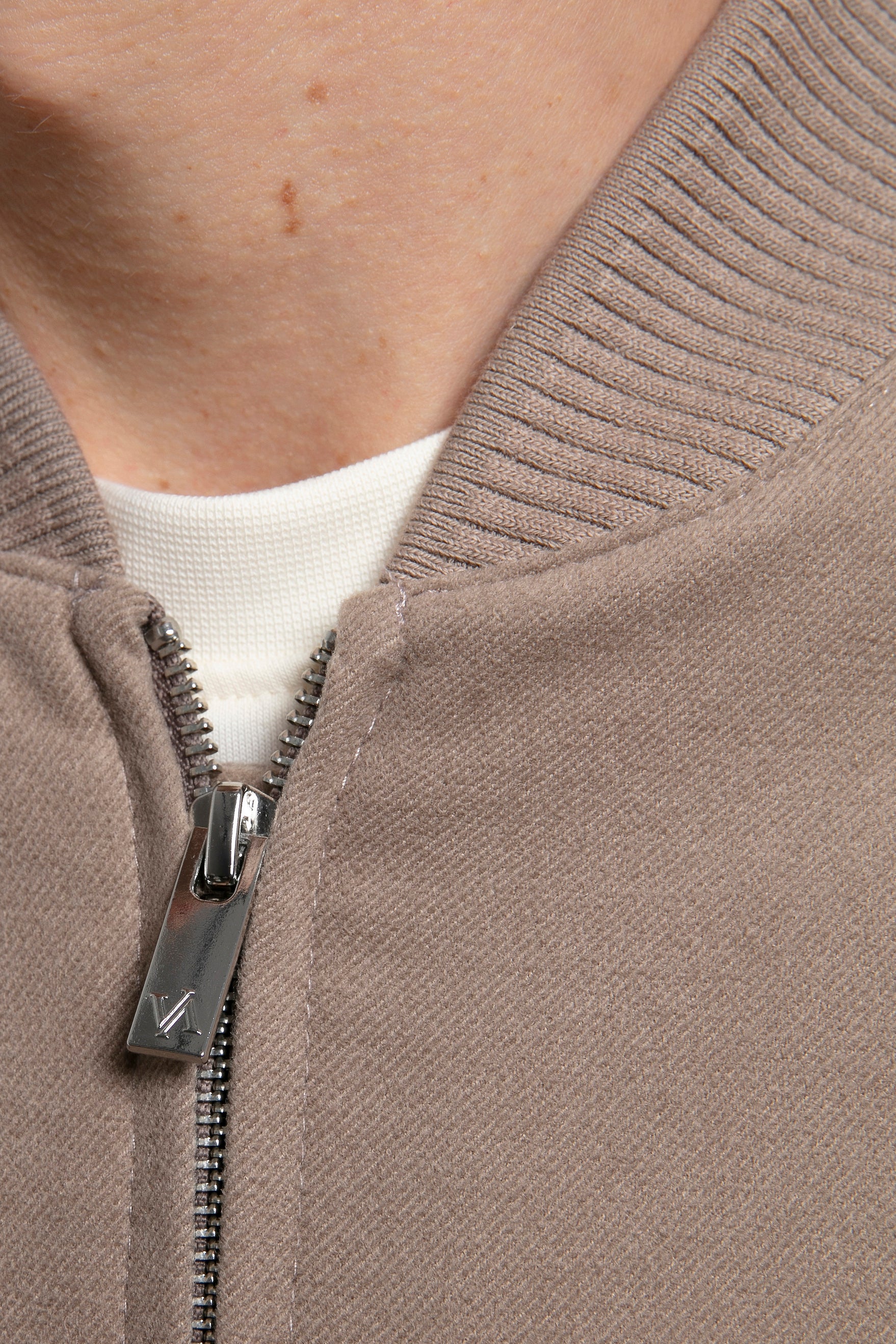 Dokulu Kumaş Bomber Ceket