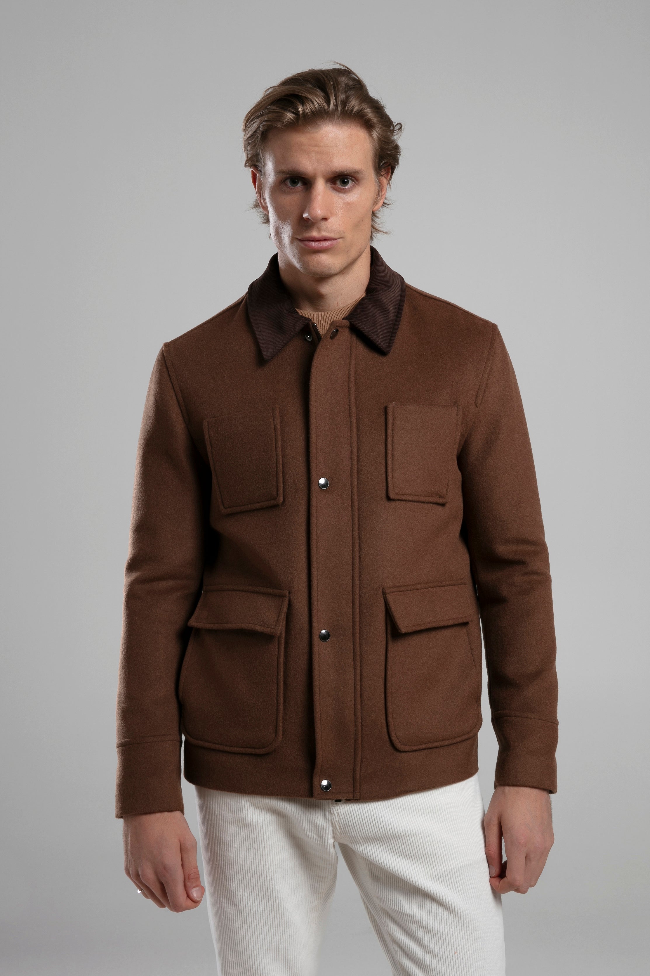 Kadife Yakalı Cep Detaylı Ceket