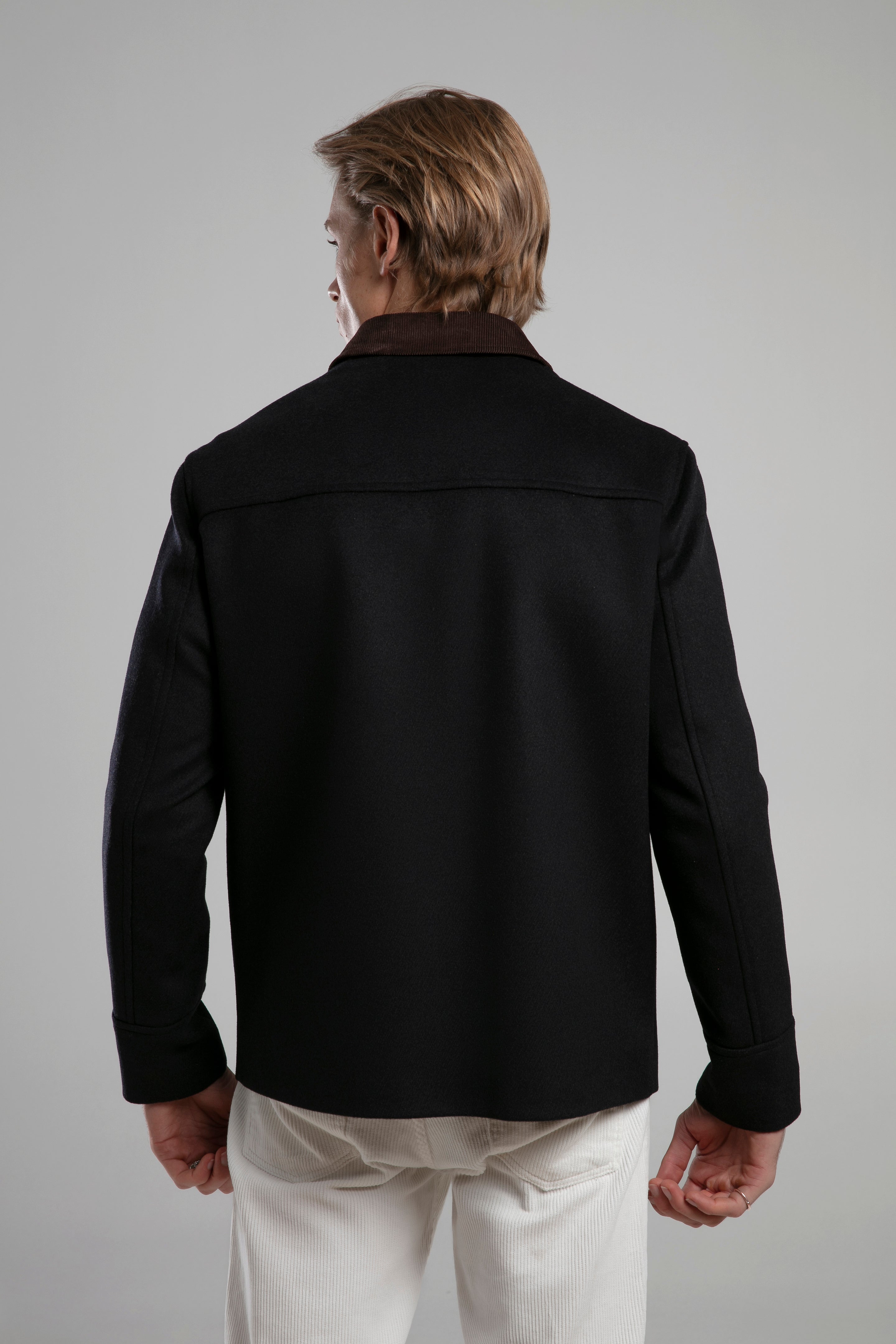 Kadife Yakalı Cep Detaylı Ceket